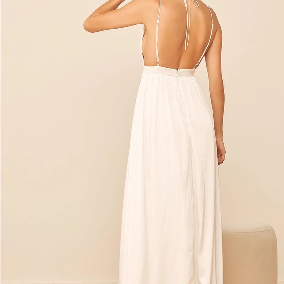 White Satin Backless Maxi Dress 🌿 S - Picture 5 of 10